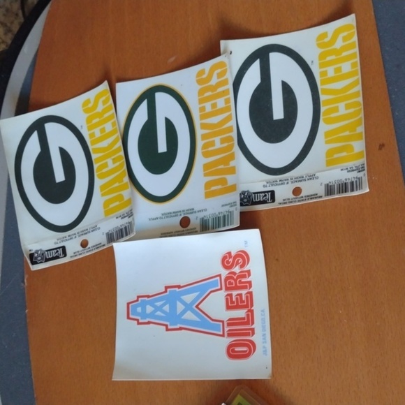 2 for $20😕Football Cards& Stickers - Picture 3 of 3